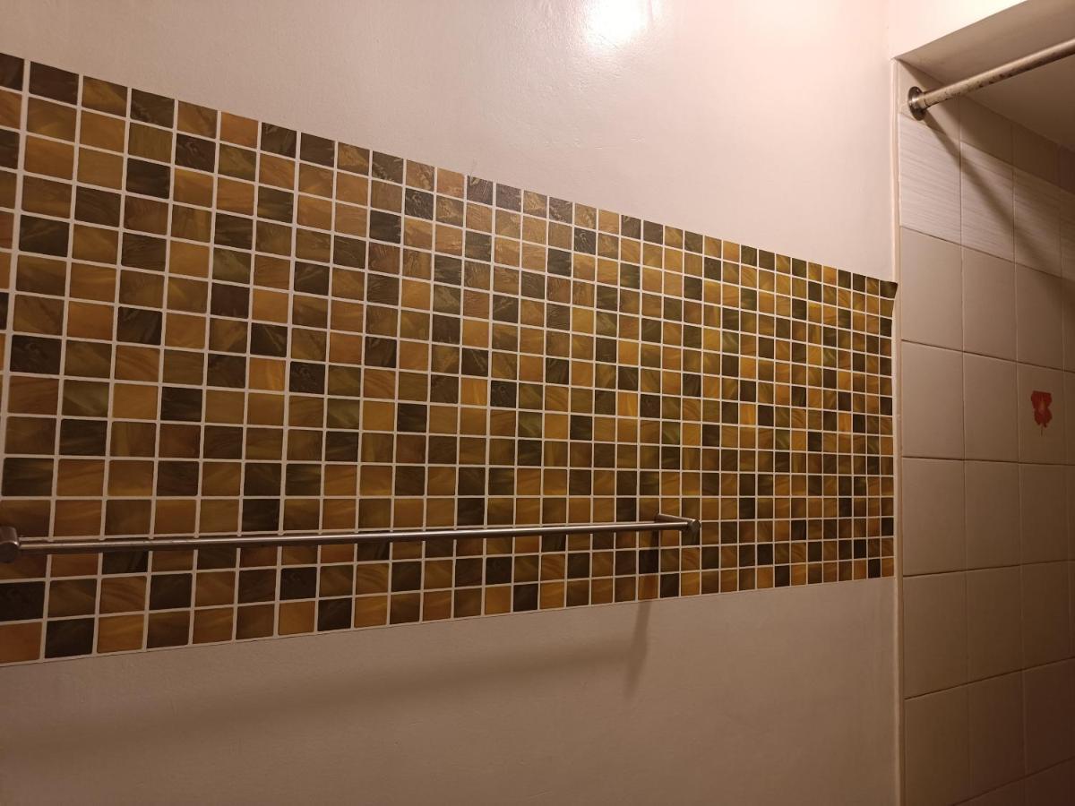 Hotel Westparc Cedar Alabang à Muntinlupa City Extérieur photo