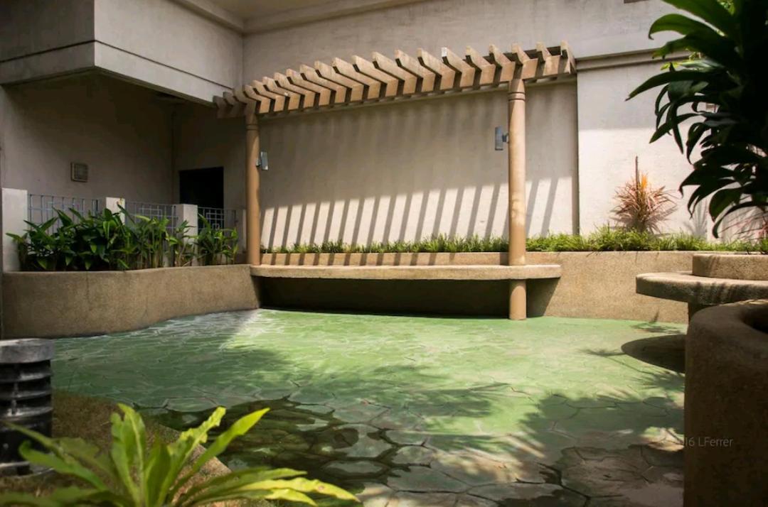 Hotel Westparc Cedar Alabang à Muntinlupa City Extérieur photo
