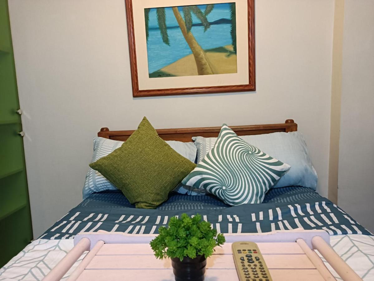 Hotel Westparc Cedar Alabang à Muntinlupa City Extérieur photo